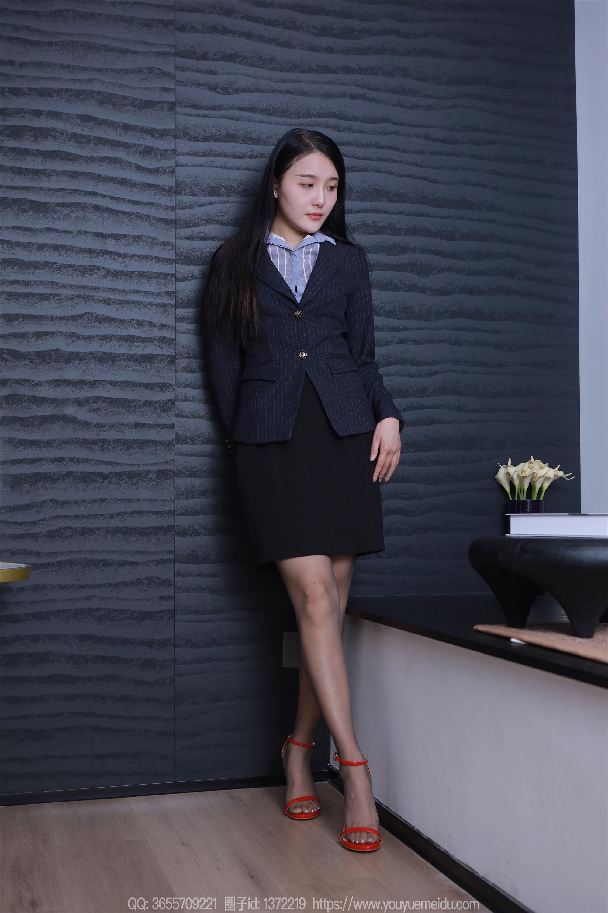 IESS异思趣向  2024.05.06 丝享家 1734 婉萍《黑丝秘书》